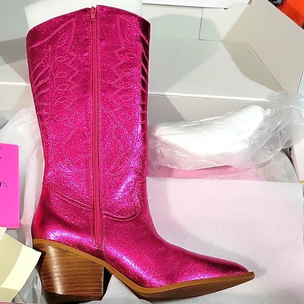 TAYLOR SWIFT INSPIRED FUCHSIA METALLIC BOOTS